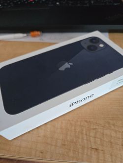 Sealed iPhone 13 128mb.  StraightTalk or Total Wireless.