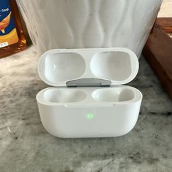 AirPods Pro(1st Gen)MagSafe Case Only