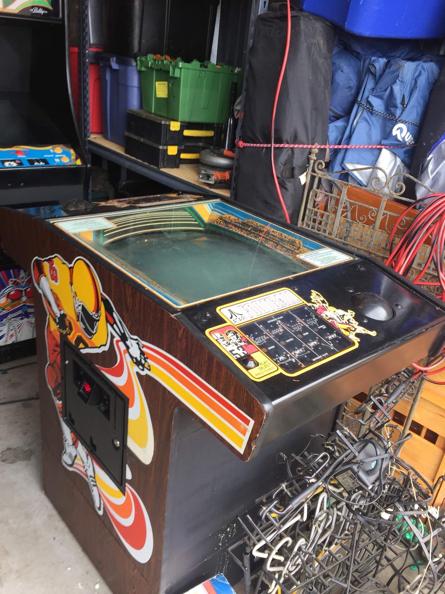 1979 Atari x’s & o’s Football Video Arcade Game in Excellent Working Condition....