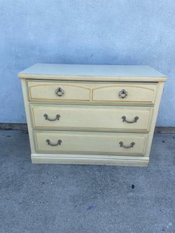 Beautiful Vintage X Large 3 Drawer Dresser