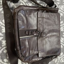 Hugo Boss Men’s Bag Leather Authentic 
