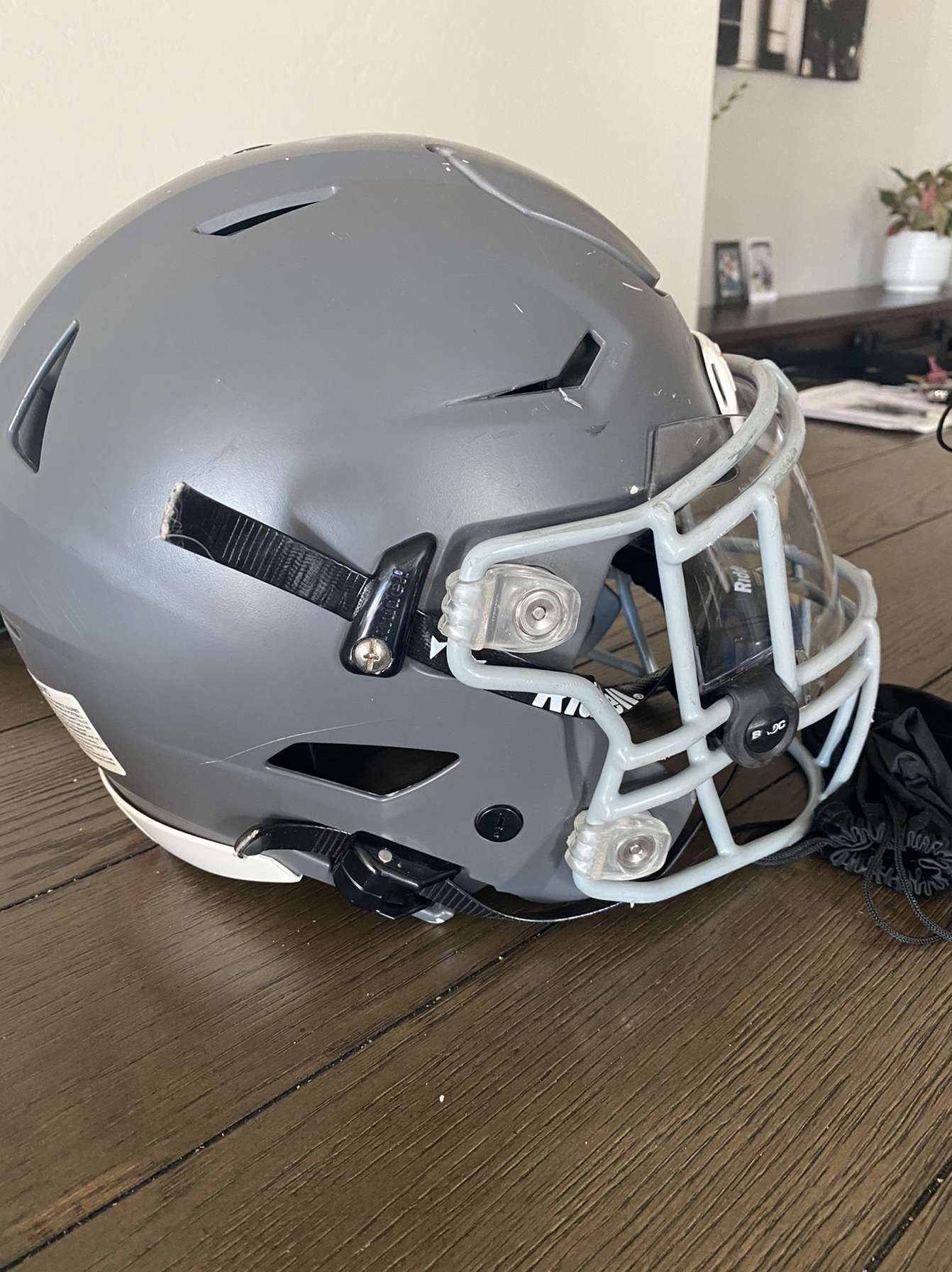 Medium Riddell Speed Flex, Two Helmet Pumps And Two Clear Shoc Visors