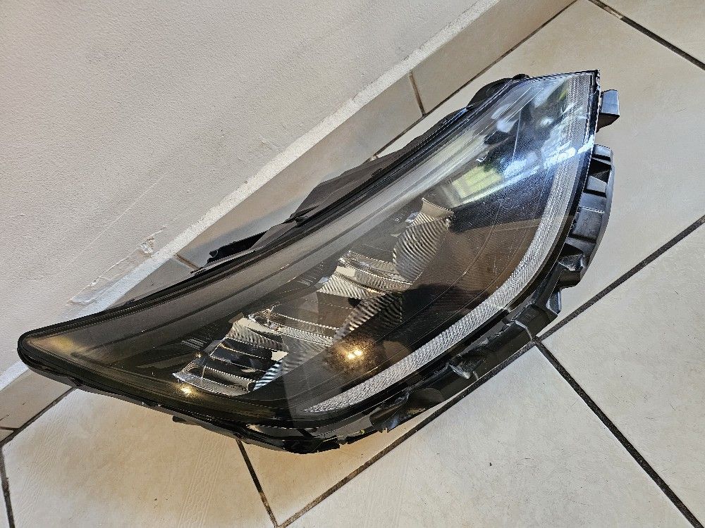 2021 Hyundai Sonata FOCO LADO DERECHO