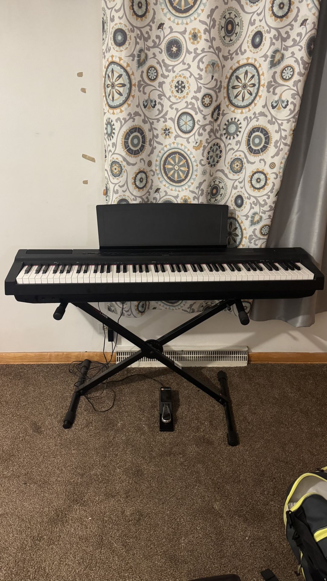 Yamaha P-125 Digital Piano – Excellent Condition