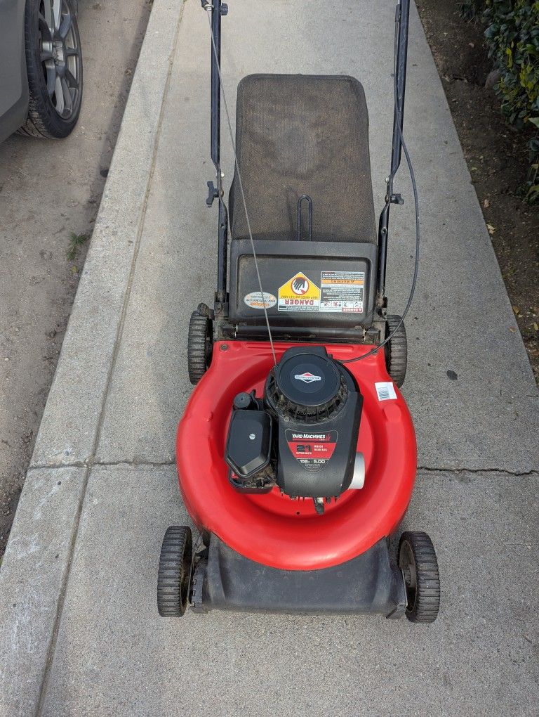 Yard Machines Push Mower Perfectly Working Condition Tested Before