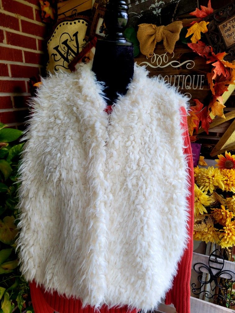 Love by Chelsey Vest 