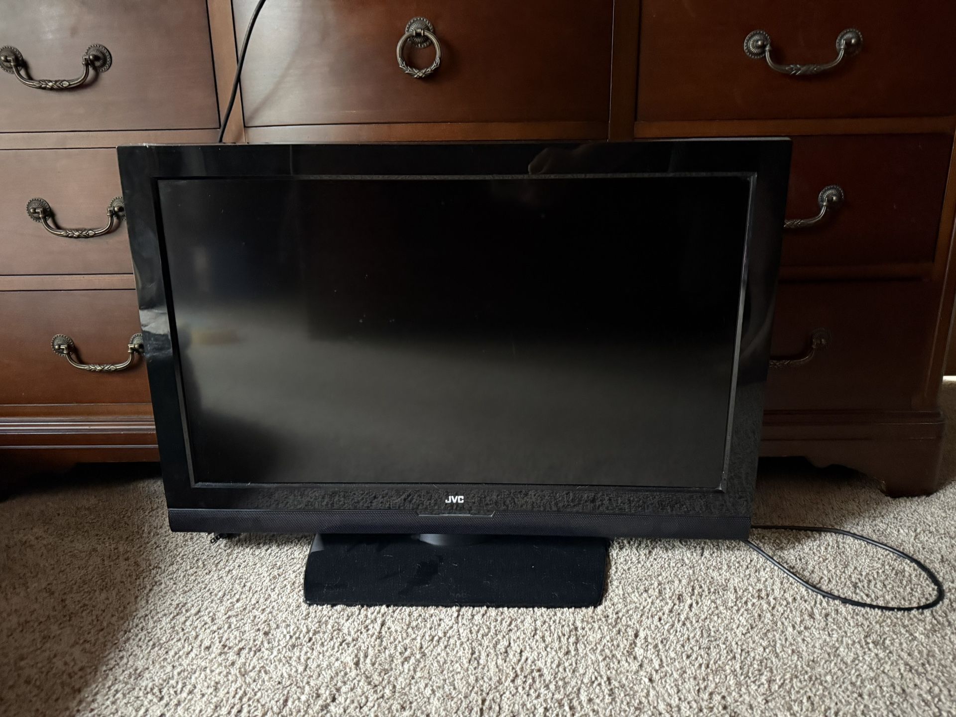32” JVC Flat Screen TV -Works Great