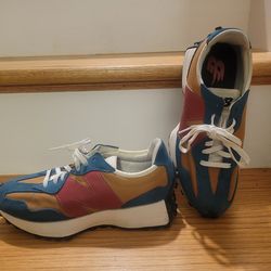New Balance 327- women's size 7