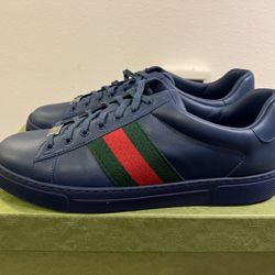 Gucci Sneakers Size 9UK/10US