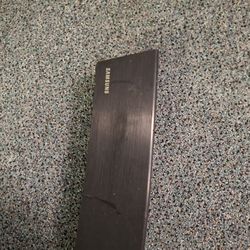 Samsung Curved Soundbar & Subwoofer Bundle