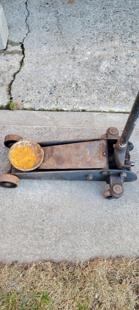 Heavy Duty Floor Jack