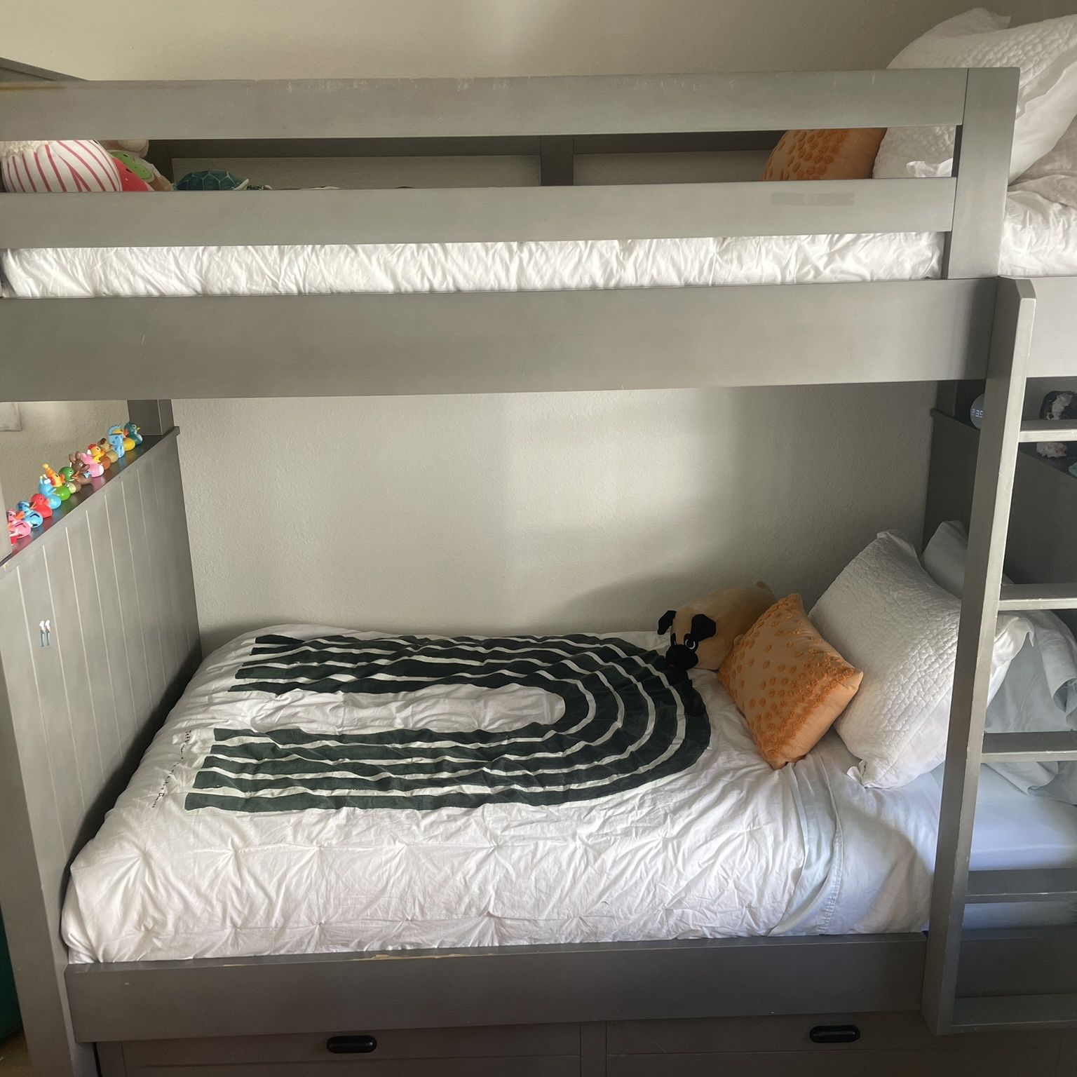 Twin over Twin Bunk Bed and Matching Dresser