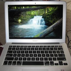 2012 Apple Macbook Air 13.3" Intel i7 2Ghz 8GB 256G Flash Sequoia - $265 (Schererville)