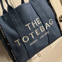 The Tote Bag 