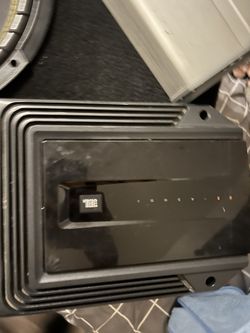 12 Kicker Sub 4 Channel Amp And Jbl Amp