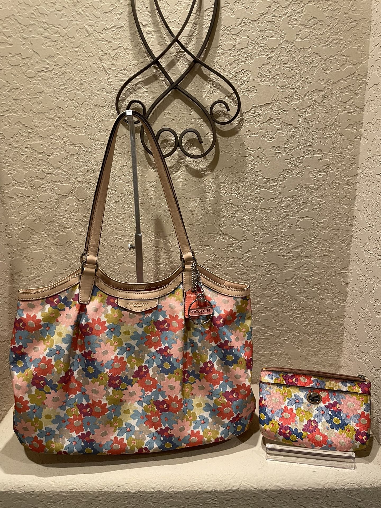 Coach Peyton floral Tot/ Shoulder Bag & Wallet