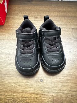 Nike Court Borough Low 2