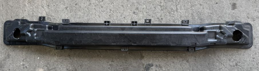 2023 Hyundai Kona Rear bumper reinforcement 