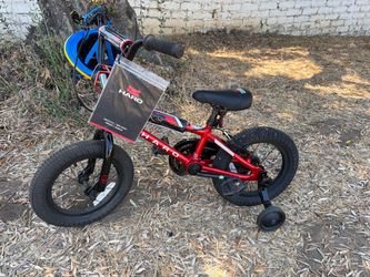Red Haro 14 bike with training wheels