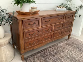 Thomasville vintage dresser