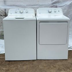GE Washer And Dryer Laundry Set 