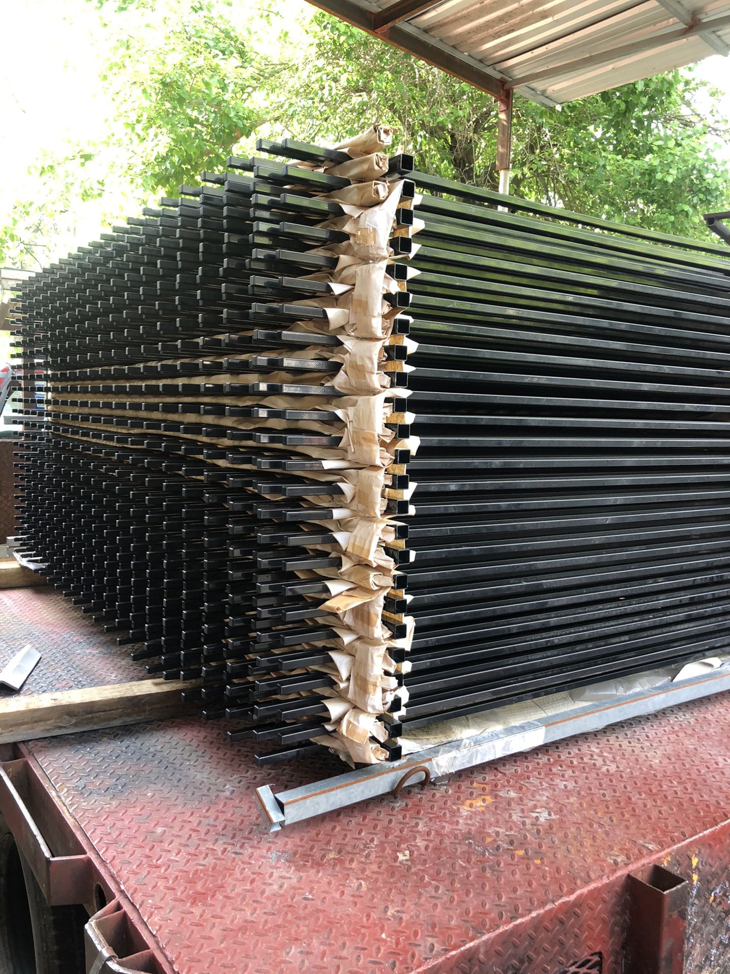 Iron fence panels/ 6x8’ft/ powder coated black