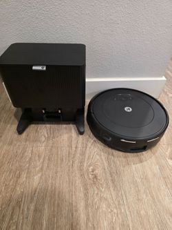 iRobot Roomba - Carpet and Hardfloor - Used Less Than 5x