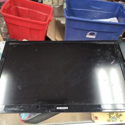 Samsung TV With Wall Mount