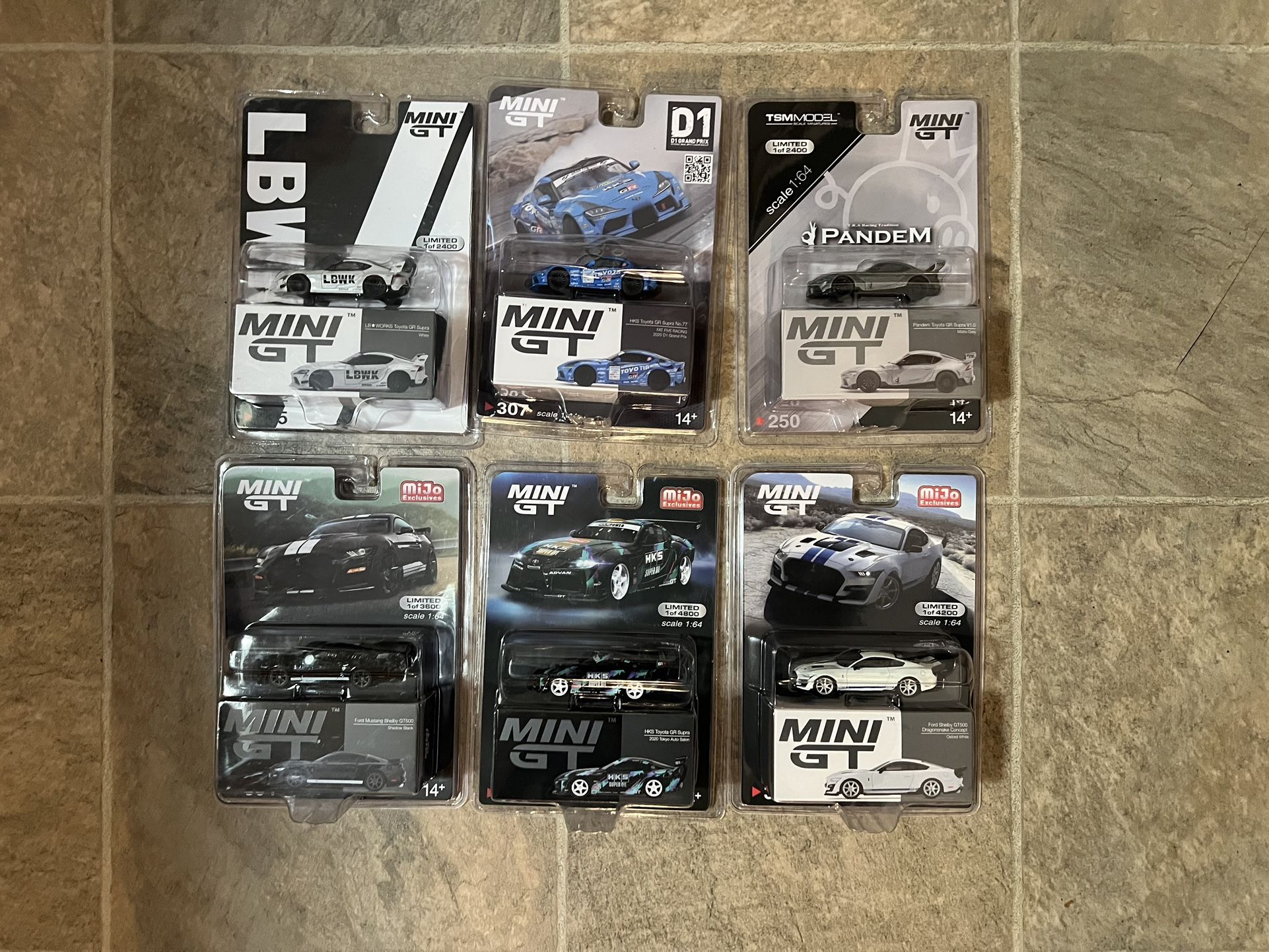 Mini GT 1/64