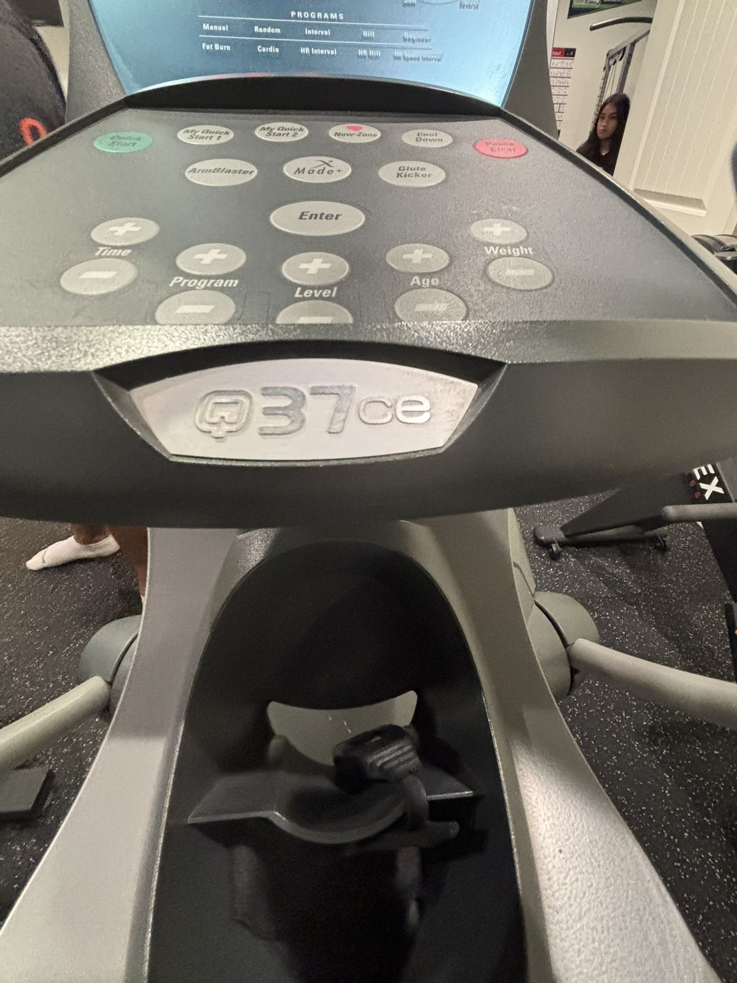 Octane Fitness Elliptical  Q37ce