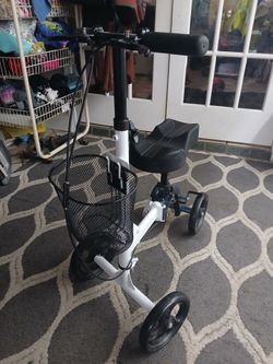 Knee scooter