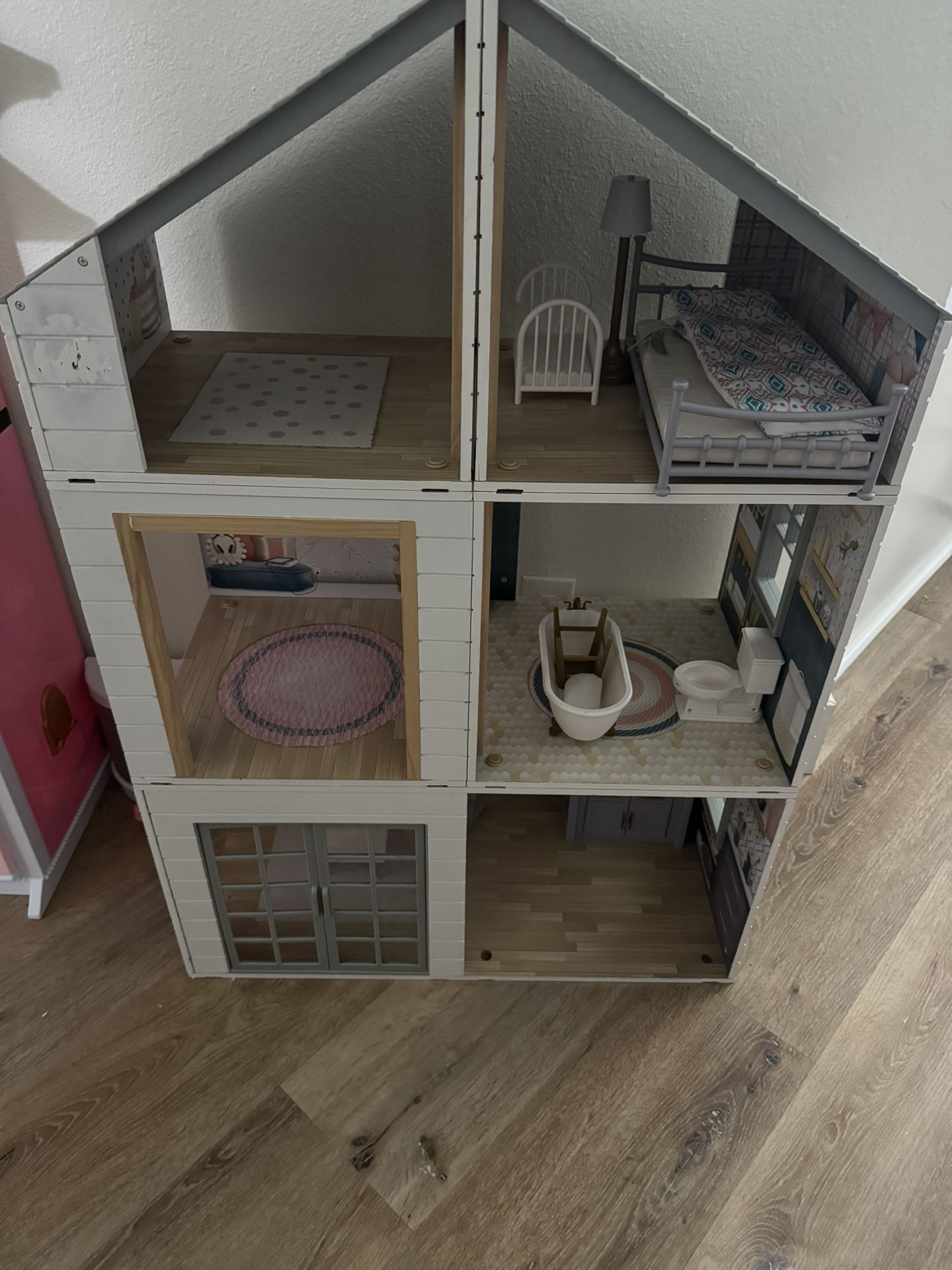 Girls Doll House