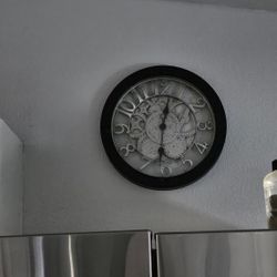 Clock 