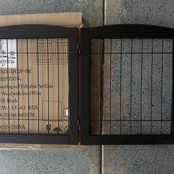  Pet Gate Freestanding Foldable Wood & Steel – Black – 24” Height – New