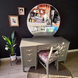 Vintage Green Vanity + Chair 