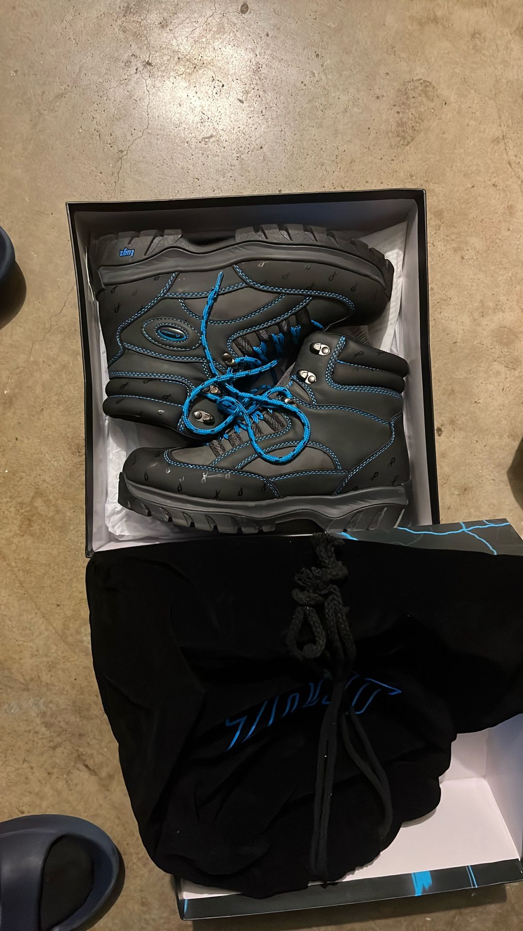Lugz Boots 