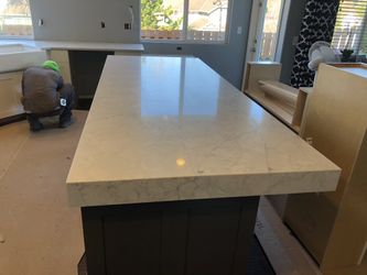 Kitchen and bathroom counter tops