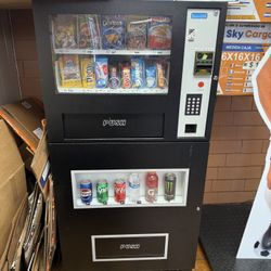 Combo Vending Machine With Location!