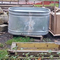 Galvanized Vintage TUB