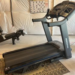Horizon Treadmill