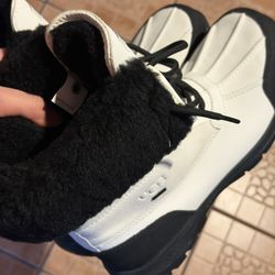 UGG Butte Boots, Men Size 11