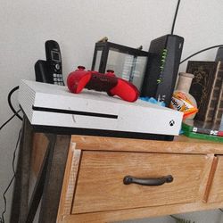 Xbox One Slim And Two Controller 🎮 And Two Games Call Of Duty Black Ops 3 And  WWE 2k24