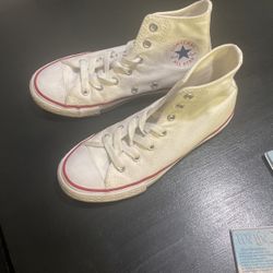 White Converse Chuck Taylor
