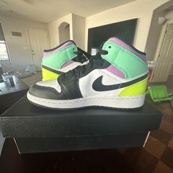 Jordan 1 Mid (GS) 