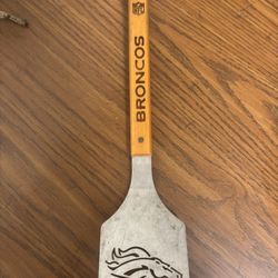 Broncos Grill Spatula 