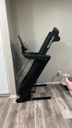 Nordic Track Commercial Treadmill