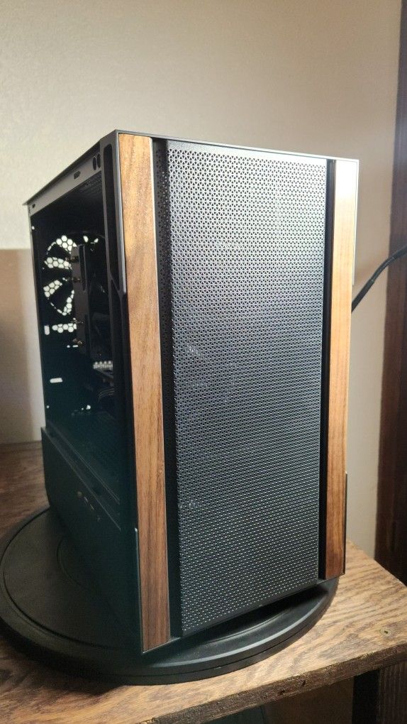 Gaming PC (Ryzen 3600, Radeon 6600xt, 1TB NVME SSD)