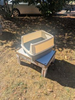 Cat litter box