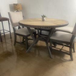 Table And Chairs 