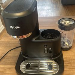 https://offerup.com/redirect/?o=TXIuQ29mZmVl machine